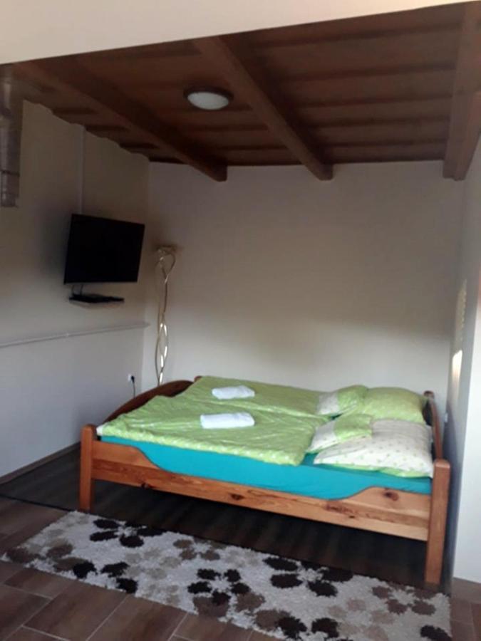 Hegyalja Vendégház Tolcsva Extérieur photo